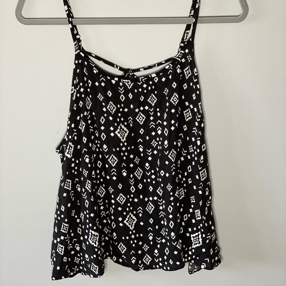 Tank top - Picture 1 of 3